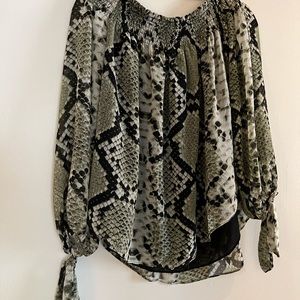 Snake Print Off The Shoulder Top Size S